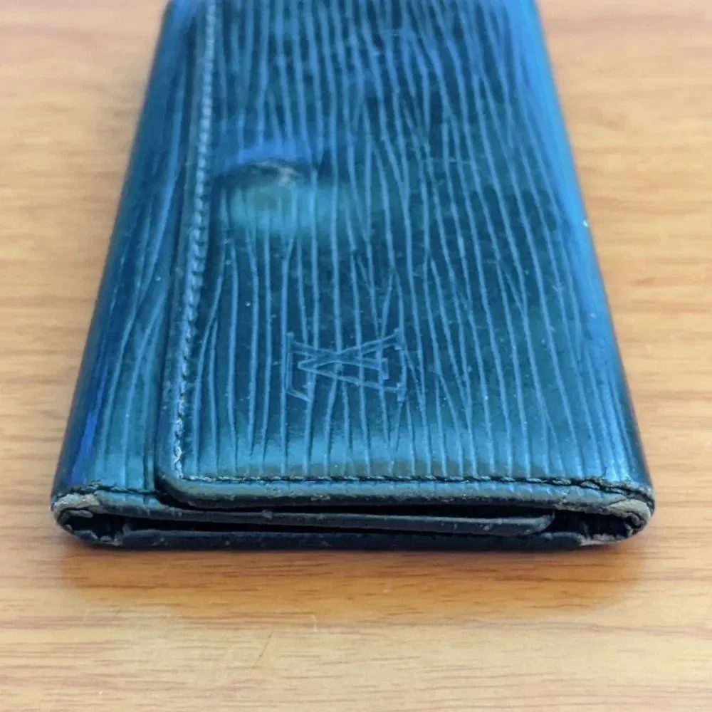 Louis Vuitton Epi Key Holder/Wallet #1055💥PRICE DROP💥